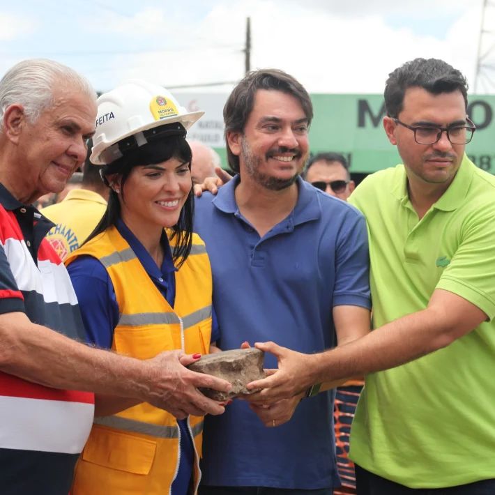 Pedro Tavares ressalta gestão de Morro do Chapéu ao participar do anúncio da nova avenida Joel Modesto ao lado da prefeita Juliana