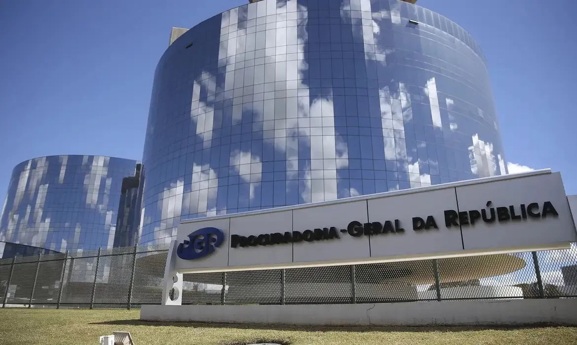 Com salário de R$ 39 mil, MPF abre inscrições para concurso público