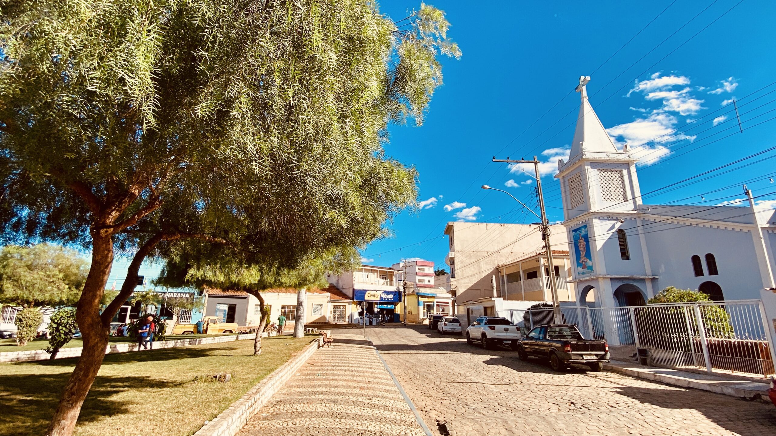 Vítima de disparo de arma de fogo é socorrida em Canarana após confronto no distrito de Salobro