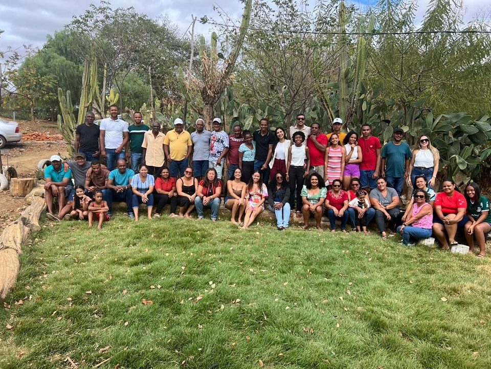 Vereador Hernandes Pires visita associação rural de mulheres no povoado quilombola de Lagoa da Pedra