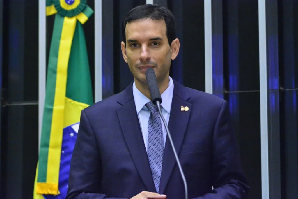 Deputado Leo Prates lamenta a morte de Divaldo Franco, líder espírita de renome nacional