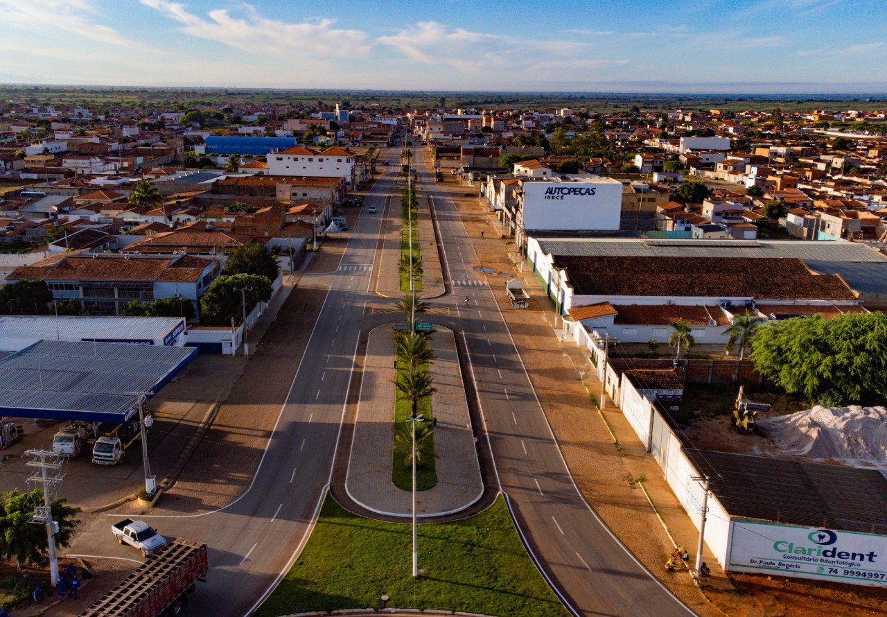 Homem suspeitHomem suspeito de homicídio é capturado em fazenda no interior de João Douradoo de homicídio é capturado em fazenda no interior de João Dourado