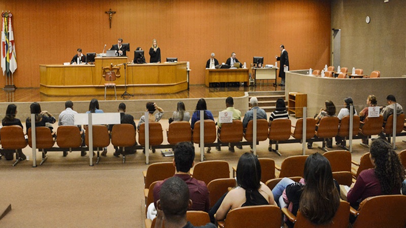 No primeiro Júri Popular: Absolvição