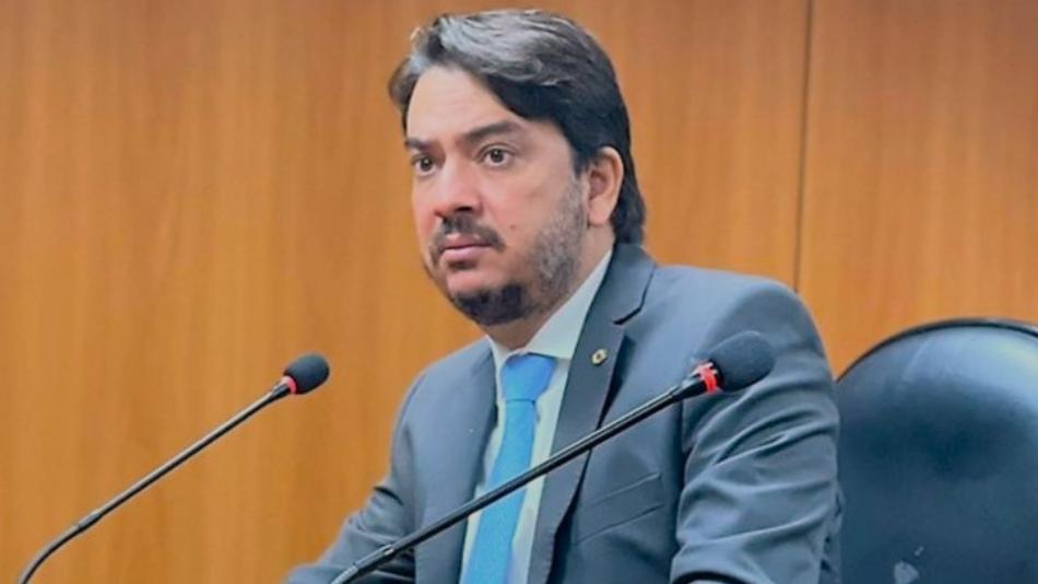 Pedro Tavares aplaude aniversário de Macaúbas
