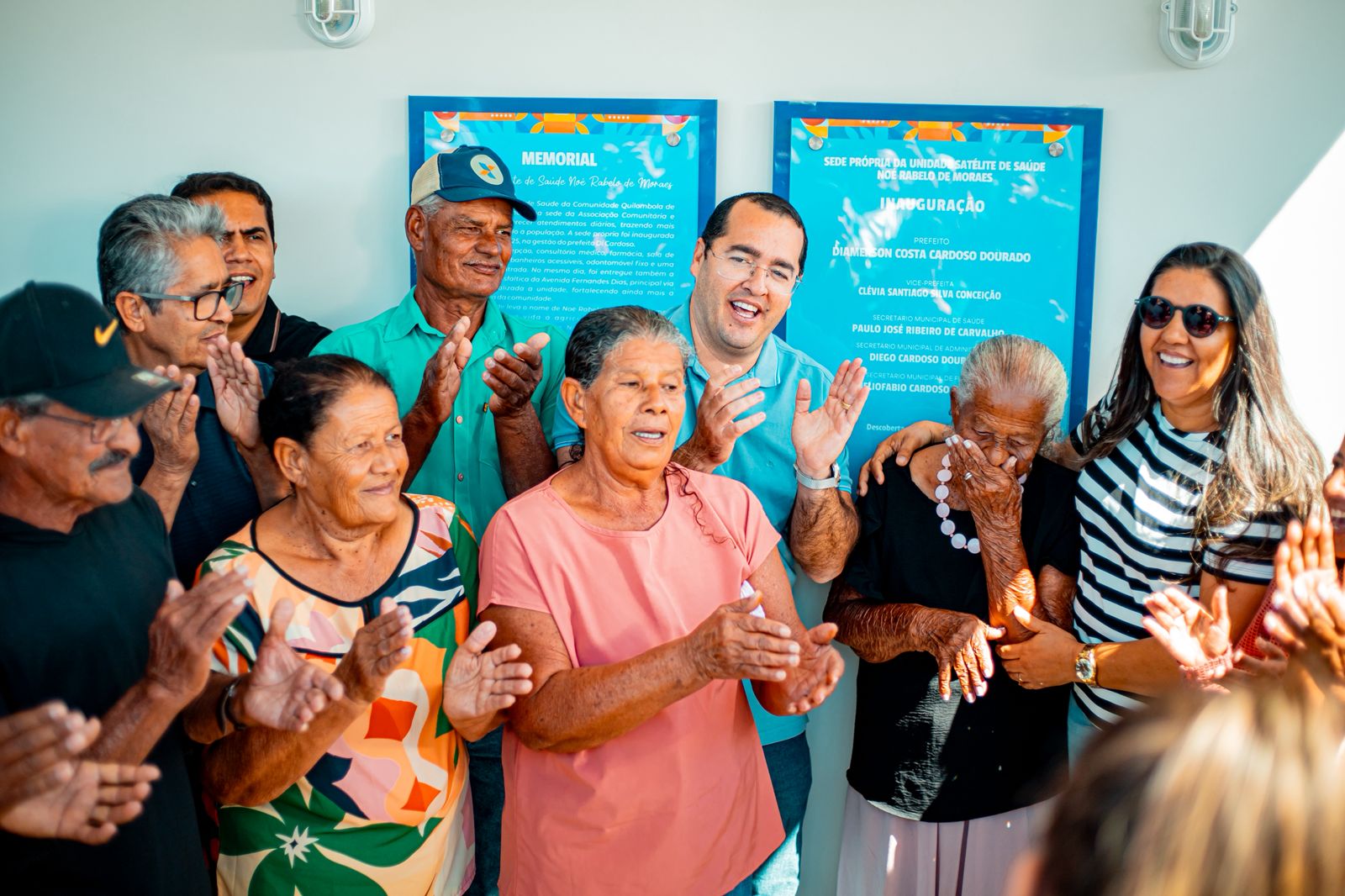 JOÃO DOURADO: PREFEITURA ENTREGA UNIDADE SATÉLITE DE SAÚDE E PAVIMENTAÇÃO EM DESCOBERTA
