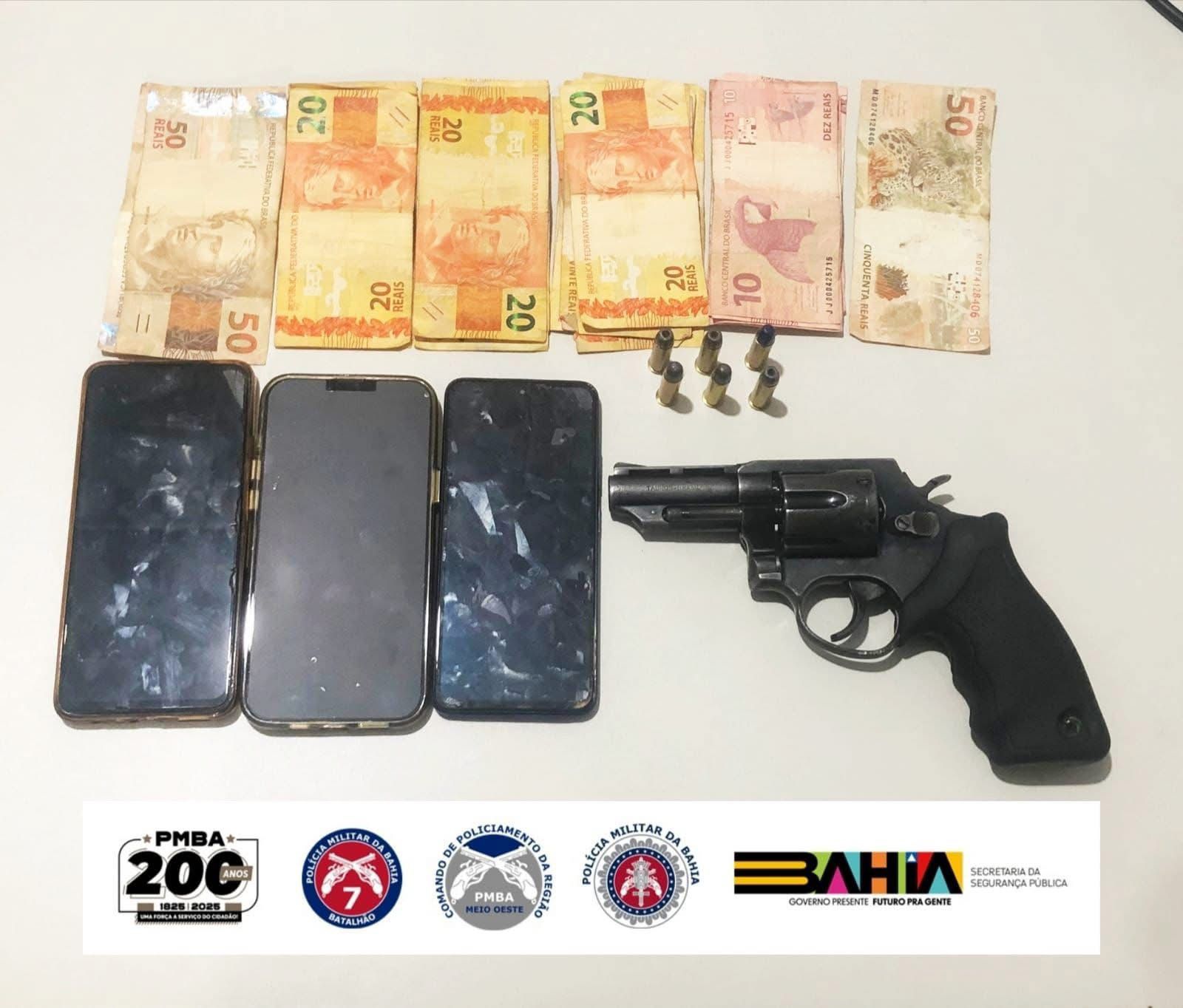 LAPÃO/BA: POLÍCIA MILITAR APREENDE ARMA DE FOGO E PRENDE HOMEM POR POSSE ILEGAL