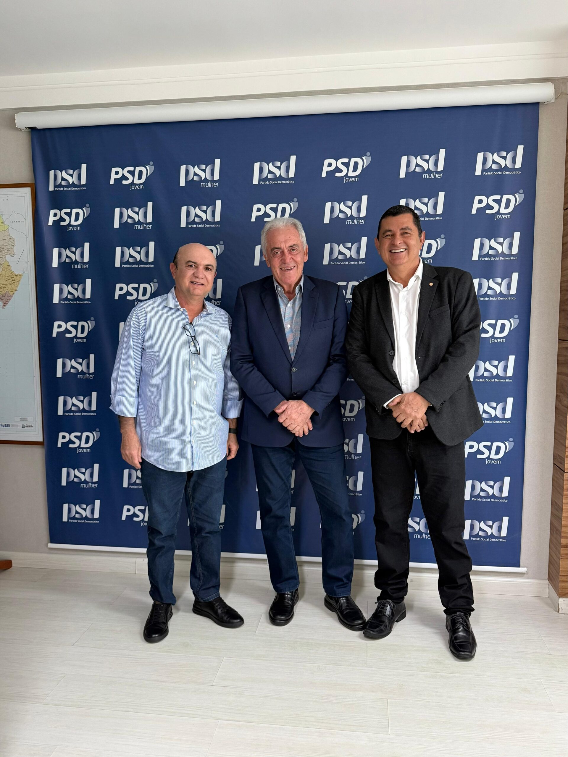 Prefeito de Lapão, Márcio Messias, busca investimentos em audiência com senador Otto Alencar