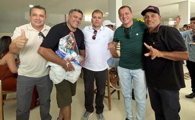 Comemoração dos 53 anos do empresário Antônio Cardoso movimenta Barra do Rio Grande e Central