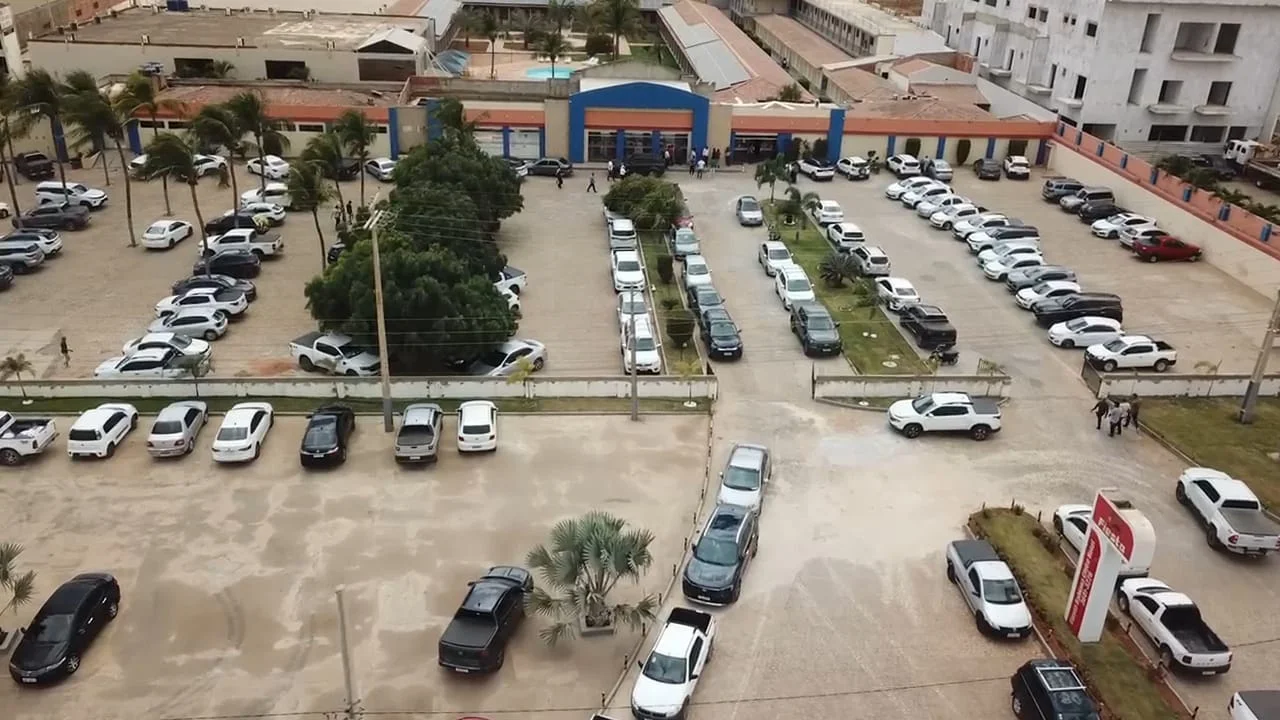 Com aeroporto e estacionamento de hotel lotados, evento com Coronel na região de Irecê aquece o cenário para 2026