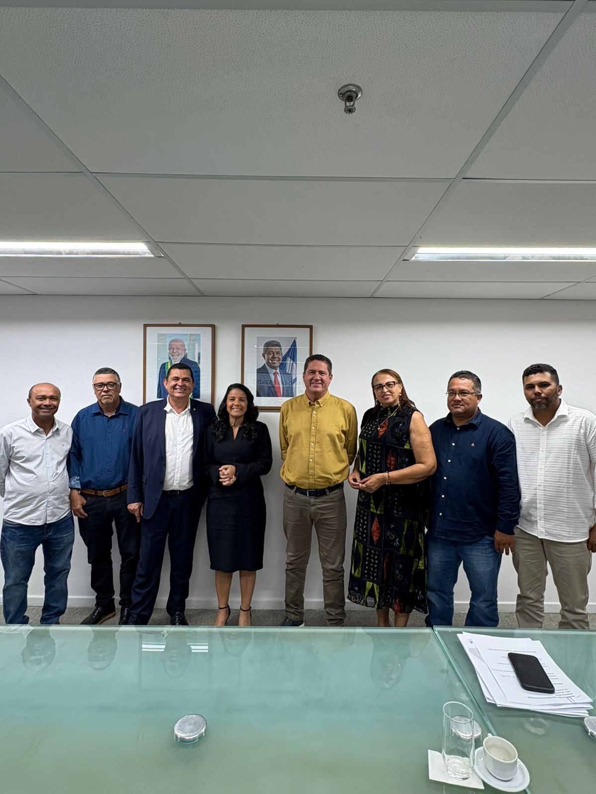 Deputado Ricardo Rodrigues acompanha prefeitos de João Dourado e América Dourada em agenda na Secretaria de Educação da Bahia