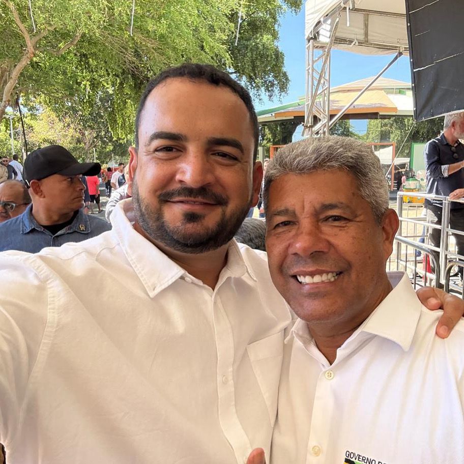 Prefeito de Ibipeba reforça parcerias em encontro com governador Jerônimo Rodrigues, em Barreiras