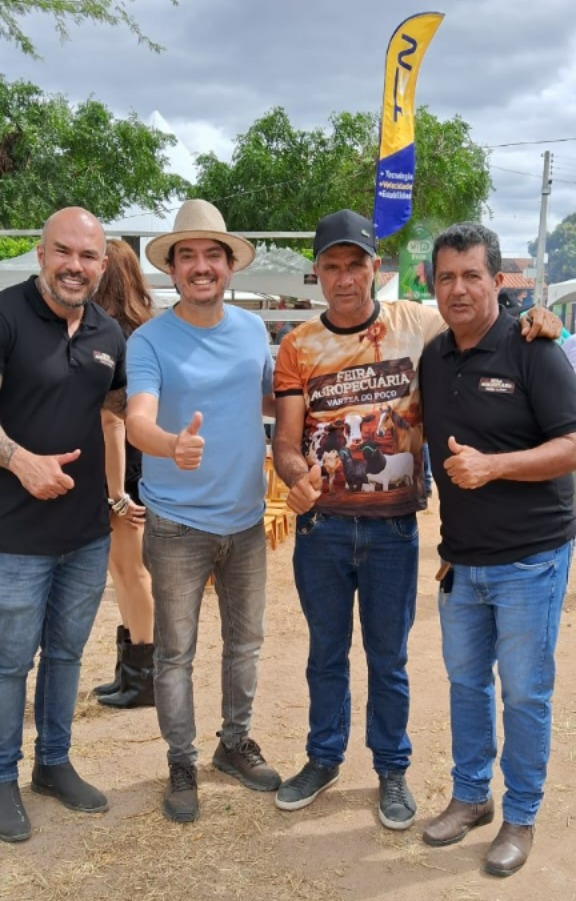 Pedro Tavares visita Várzea do Poço e parabeniza gestão municipal pela reabertura do Parque de Exposições