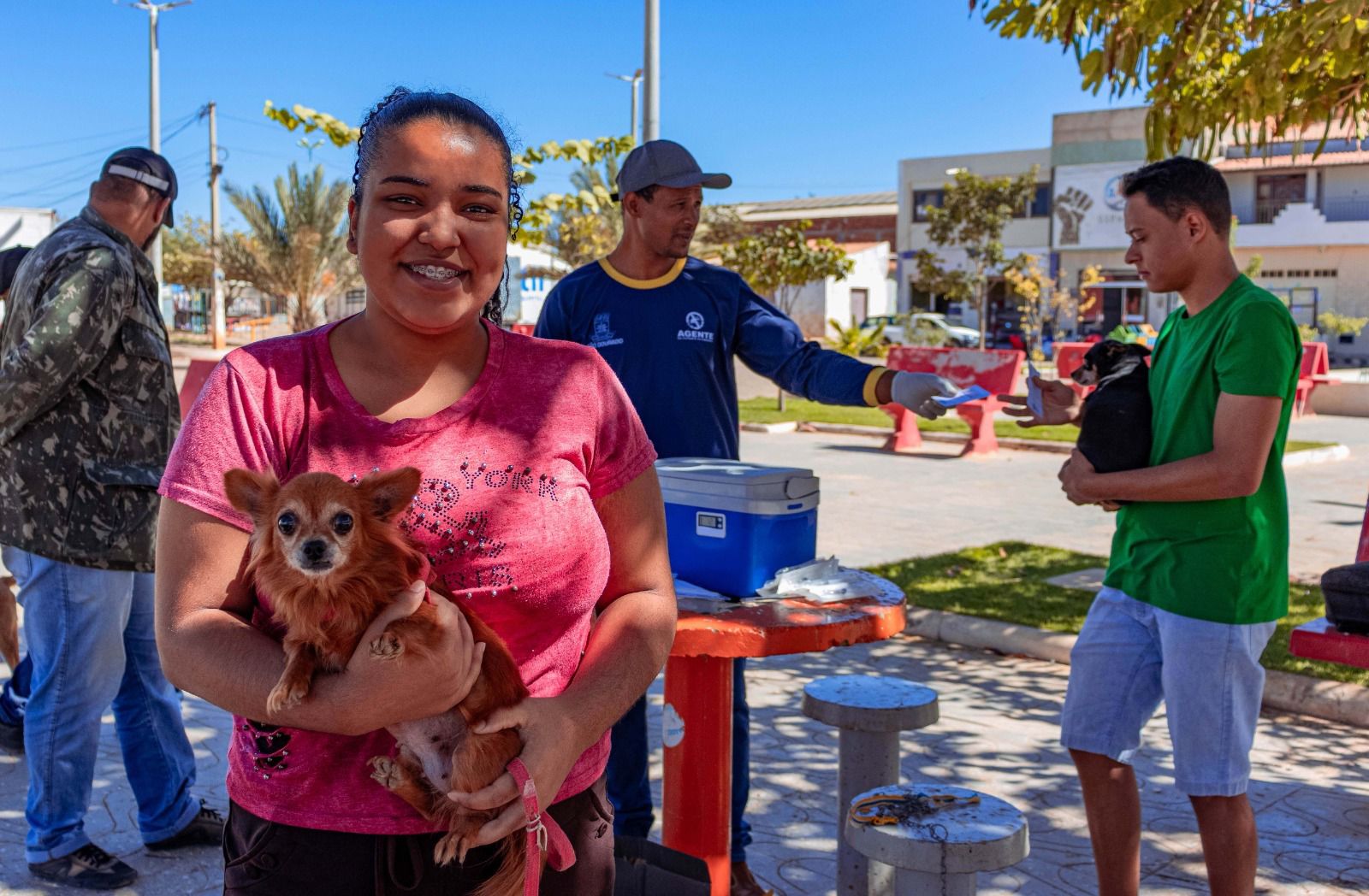 PREFEITURA DE JOÃO DOURADO INICIA VACINAÇÃO ANTIRRÁBICA PARA CÃES E GATOS
