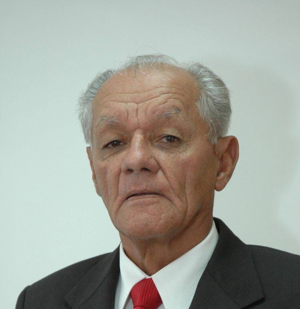 Ex-prefeito Joacy Dourado poderá disputar uma vaga na Câmara Federal em 2026