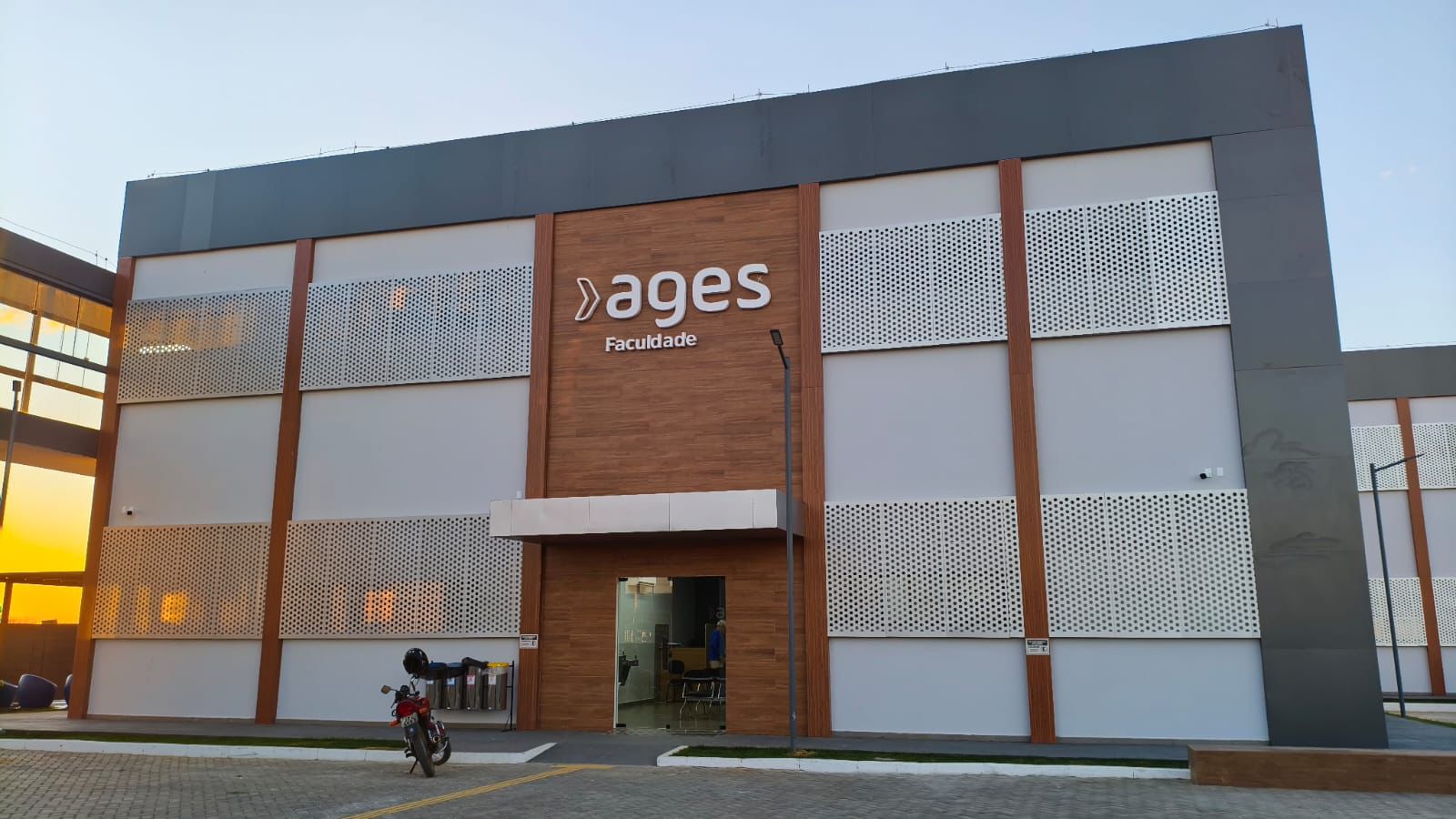 Clínica Integrada de Saúde da Ages inicia operação em Irecê