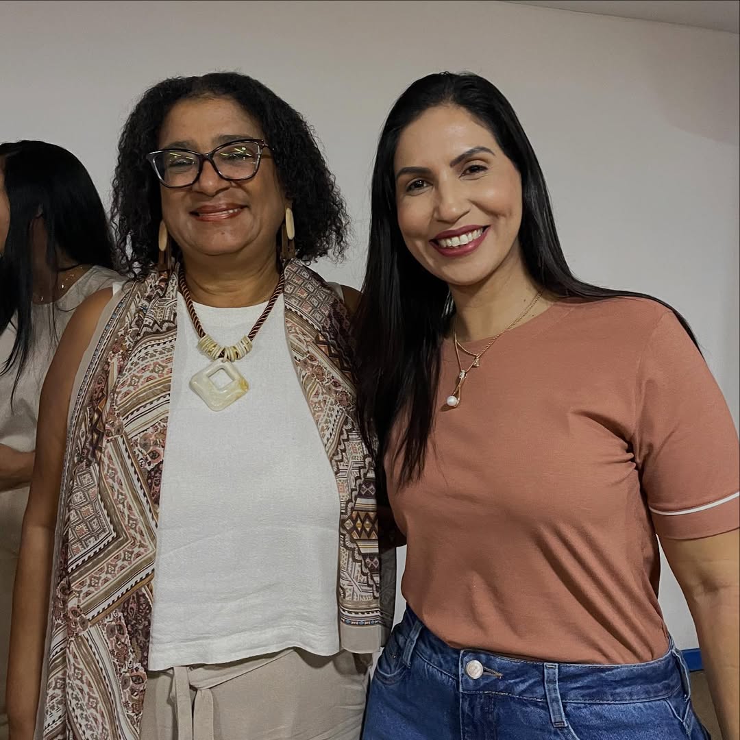 Fabrizia Pires representa o NTE em cerimônia de posse da nova diretora do IAT