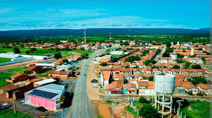 Homem é detido após importunar estudantes e desacatar policiais em Itaguaçu da Bahia