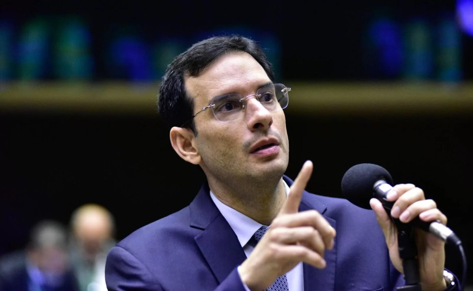 Leo Prates participa do primeiro seminário nacional sobre o fim da escala 6×1