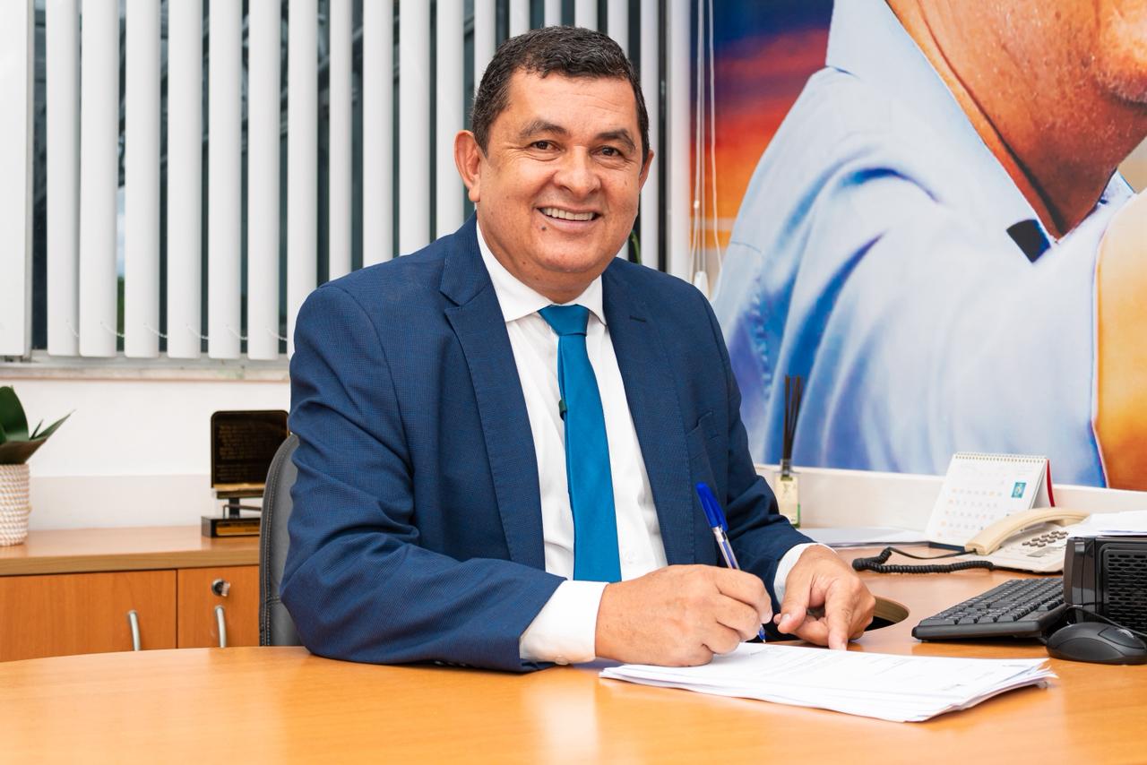 Ricardo Rodrigues articula ampliação do abastecimento de água que beneficiará mais de 400 pessoas em América Dourada