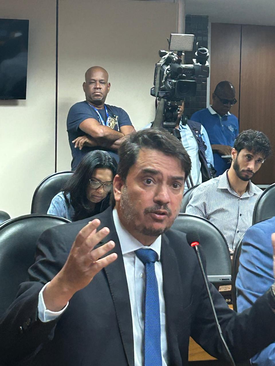 Pedro Tavares volta a cobrar melhorias na BA-046 e denuncia abandono de trechos na região de Irecê