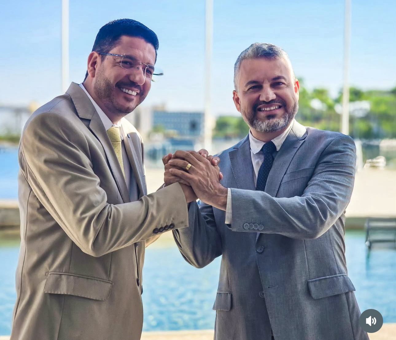 Irecê adquire ônibus semi-leito para transporte exclusivo do TFD durante agenda do prefeito Murilo na capital