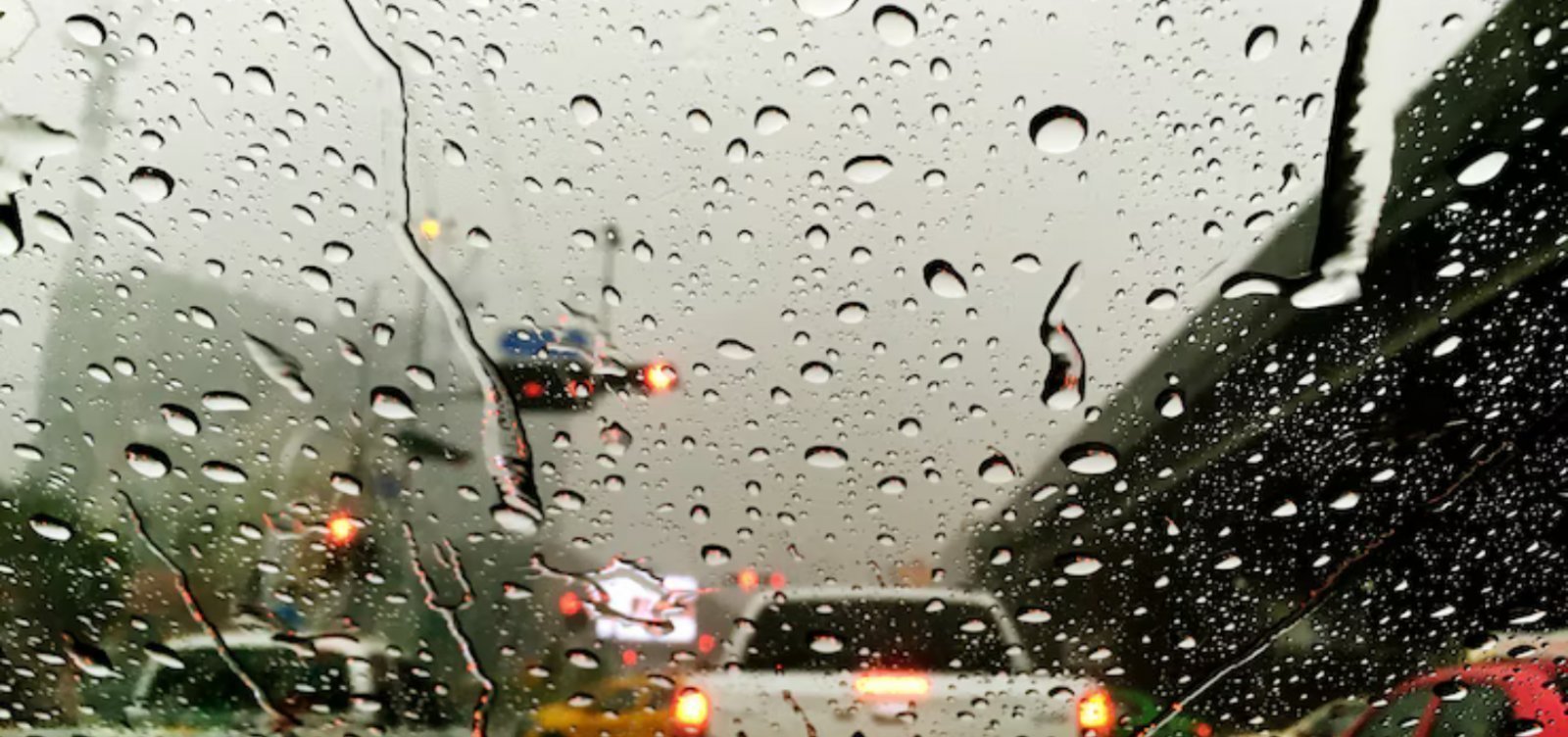 Inmet emite alerta de chuvas intensas para 250 cidades da Bahia