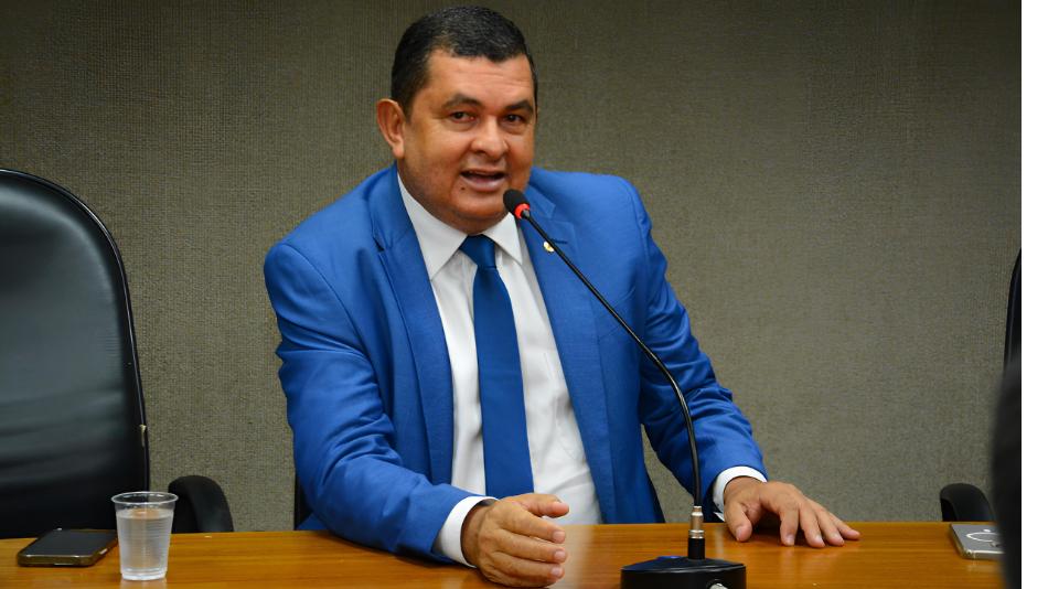 Rodrigues sugere ao governo modernizar o hospital de Ibipeba