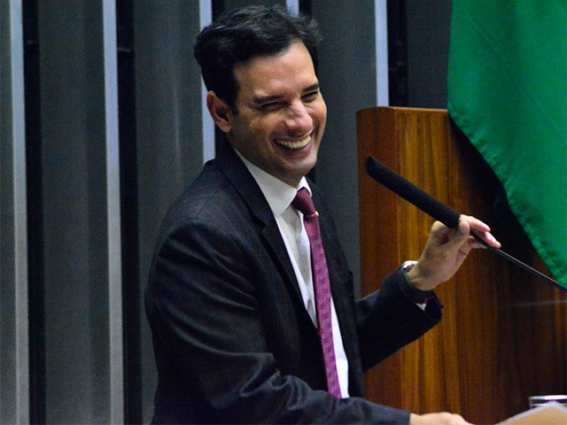 Leo Prates se destaca entre os deputados federais mais produtivos da Bahia em 2025