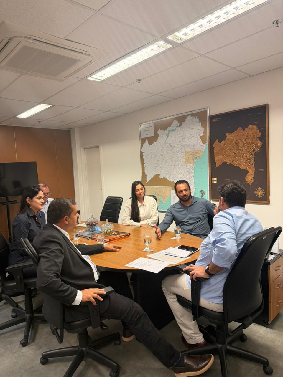 Prefeito Rhallber Amorim cumpre agenda institucional em Salvador em busca de investimentos para Ibipeba