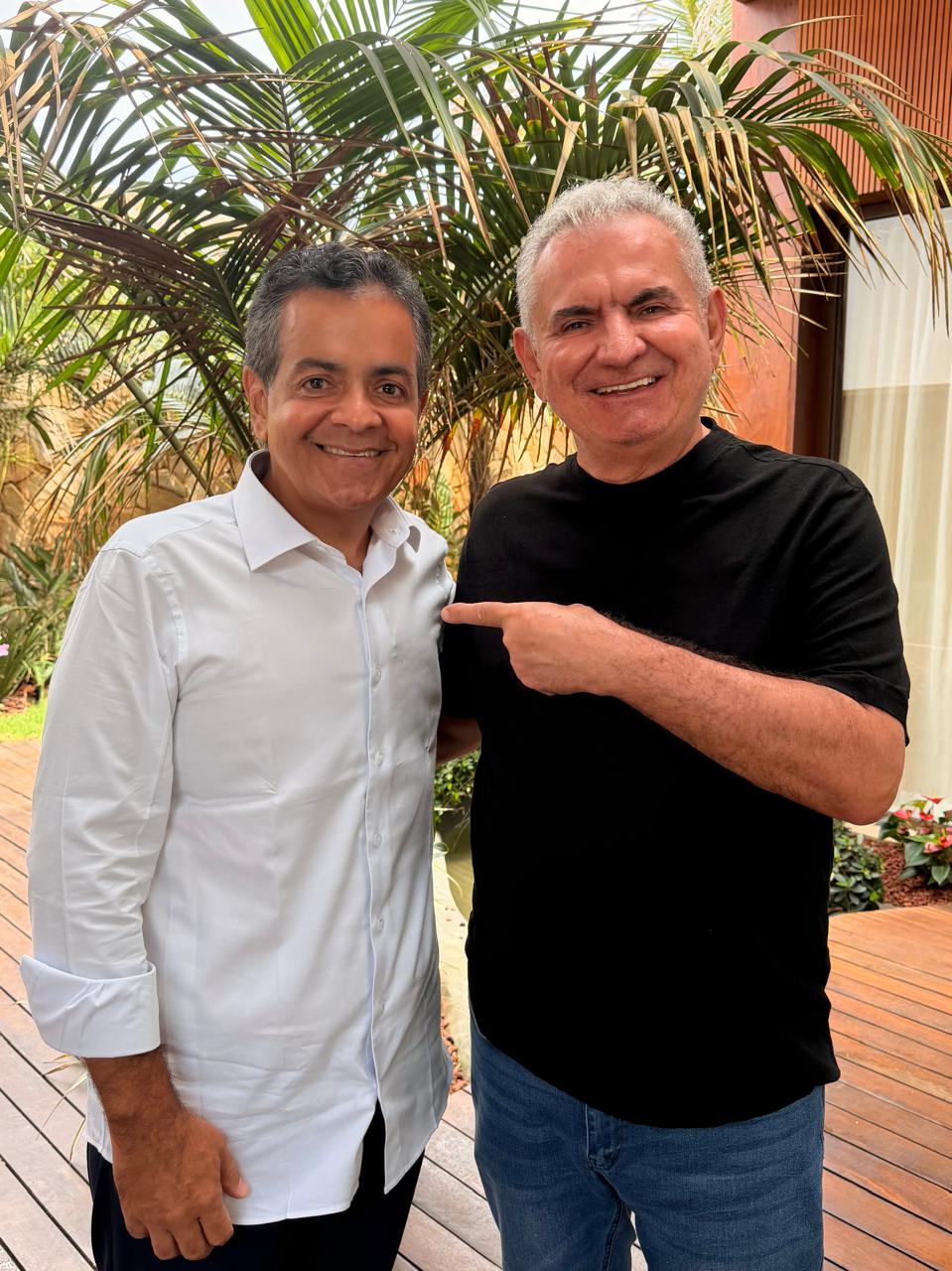 Luizinho Sobral se reúne com o senador Ângelo Coronel e debate desenvolvimento regional