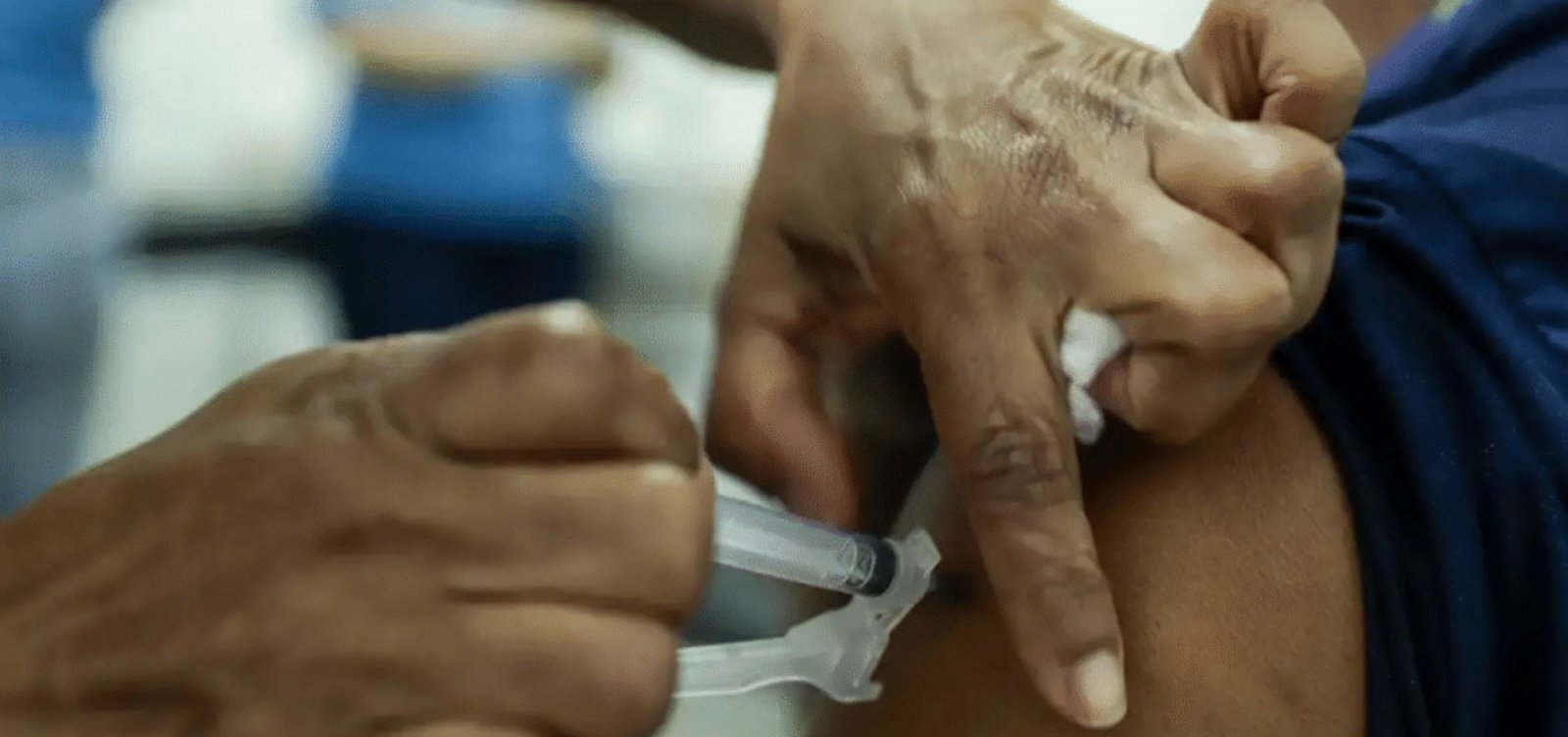 Covid-19 lidera mortes por vírus respiratórios no Brasil em janeiro