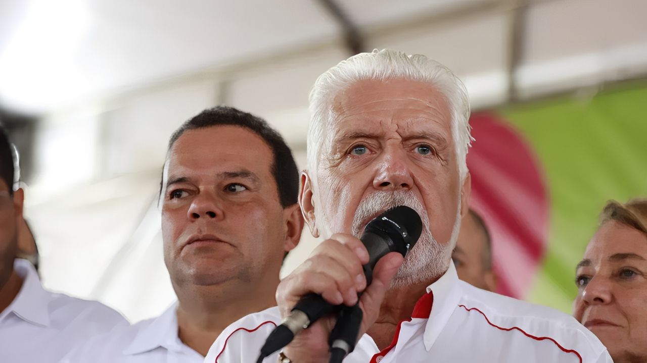 Wagner sela chapa e confirma dobradinha Jerônimo-Geraldo na Bahia