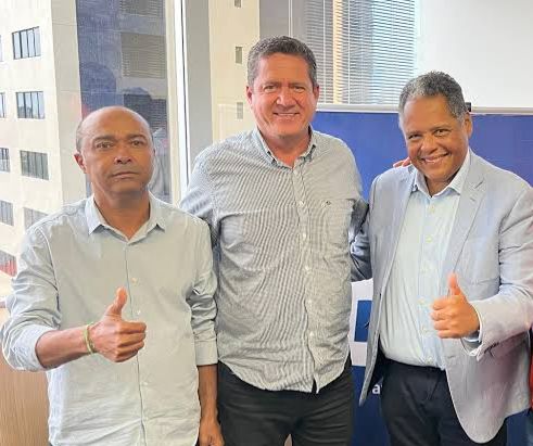 Antônio Brito parabeniza América Dourada pelos 41 anos e reforça parceria com o prefeito Joelson do Rosário