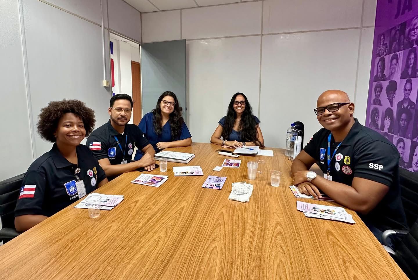 Deputada Fabíola Mansur recebe apresentação do projeto “Elas Protegem, Elas Inspiram” e reforça compromisso com a proteção das mulheres