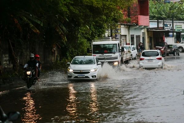Inmet emite alerta de perigo para toda a Bahia; ventos podem chegar a 100 km/h