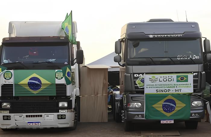 Caminhoneiros alertam governo sobre greve nos próximos dias