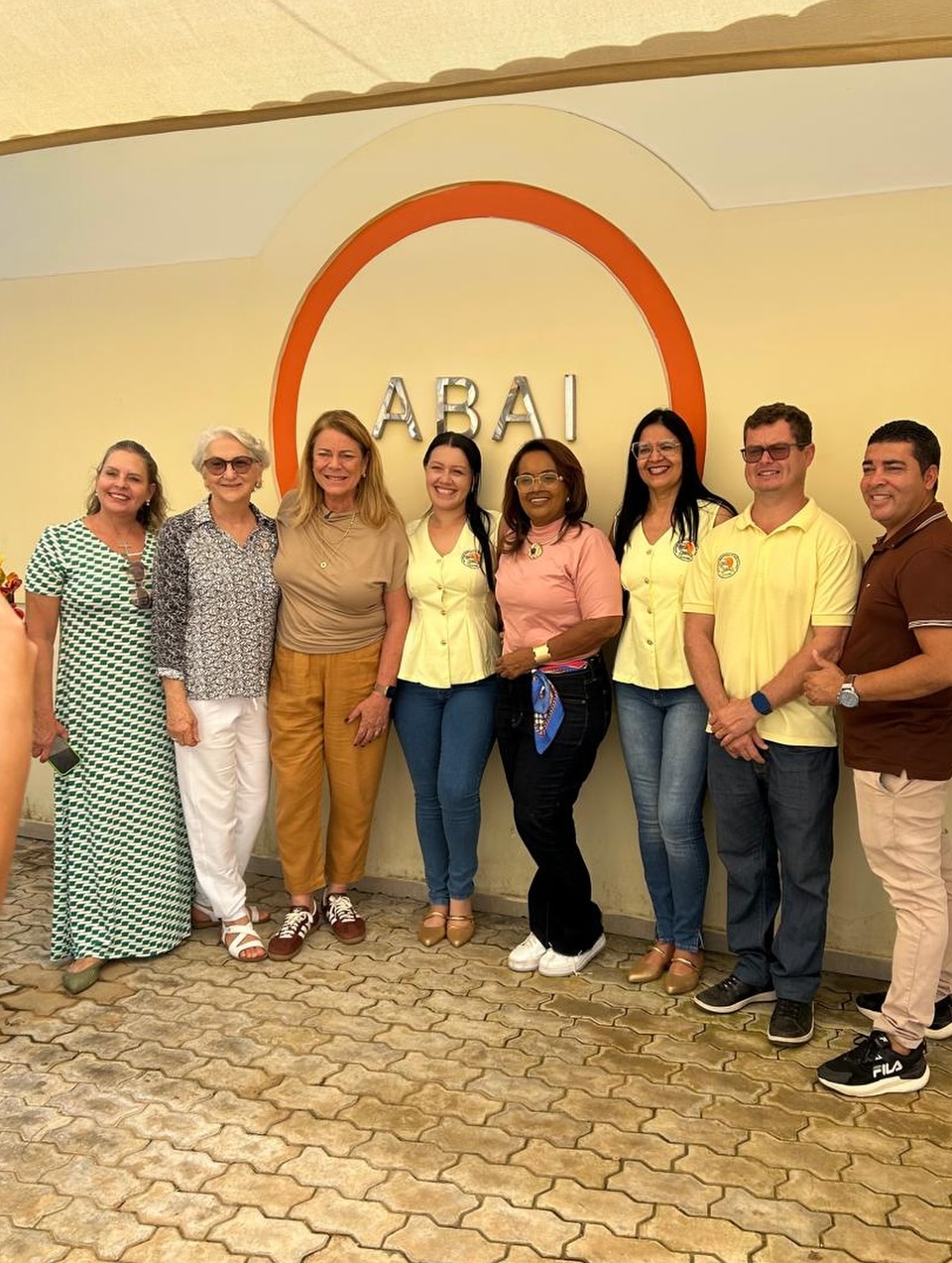 Deputada Fabíola Mansur visita ABAI em Irecê e reforça apoio à causa social