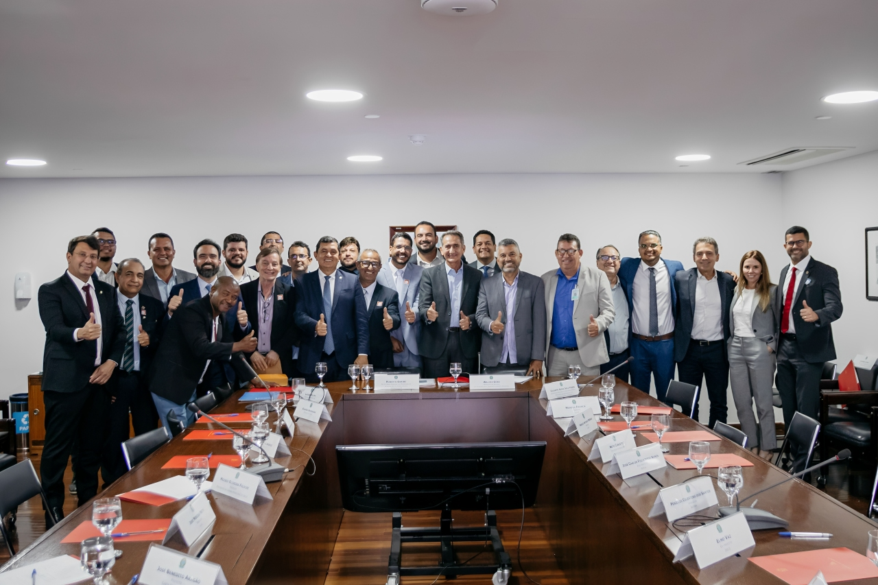 Lideranças de Irecê e Ibipeba participam de audiência para discutir situação hídrica da região