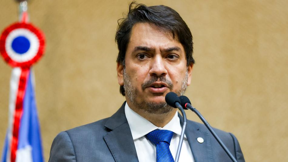 PEDRO TAVARES PROPÕE LEI PARA AMPLIAR ASSISTÊNCIA A PESSOAS COM PARKINSON NA BAHIA