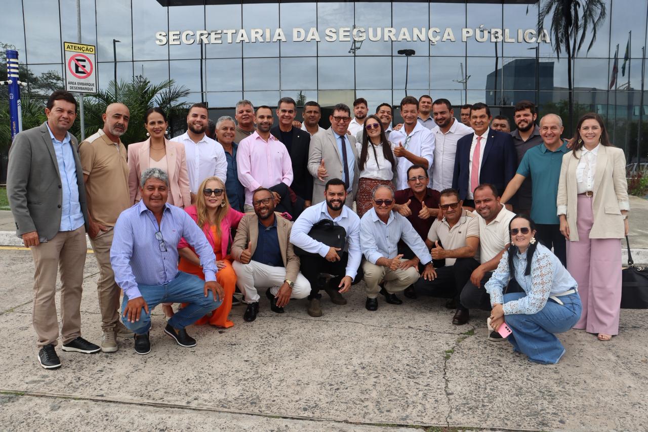 Vereadora Mayane e vereador Odair passam a integrar base do prefeito Rhallber Amorim e reforçam articulação por Ibipeba