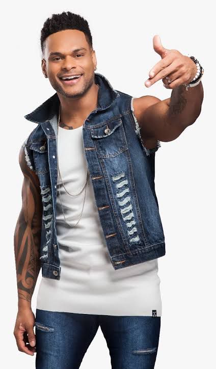 CRÍTICAS A TONY SALLES POR ESTRELISMO NA REGIÃO DE IRECÊ