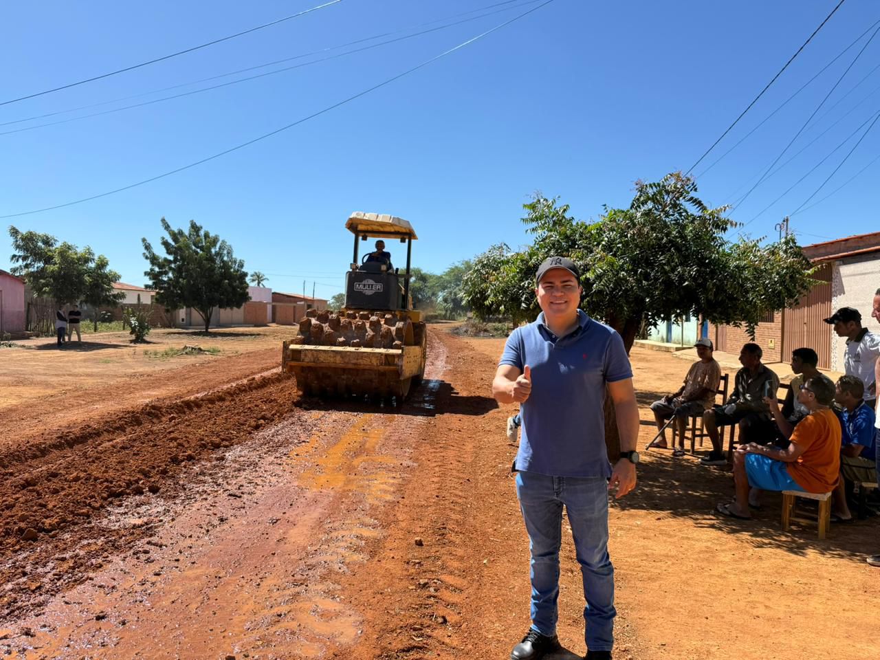PREFEITURA DE JUSSARA INICIA OBRA NA RUA SÃO GERALDO EM MORROS DO HIGINO
