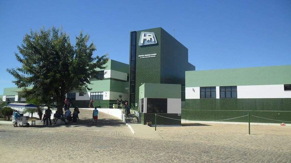 PRINCÍPIO DE INCÊNDIO É CONTROLADO SEM FERIDOS NO HOSPITAL REGIONAL EM IRECÊ