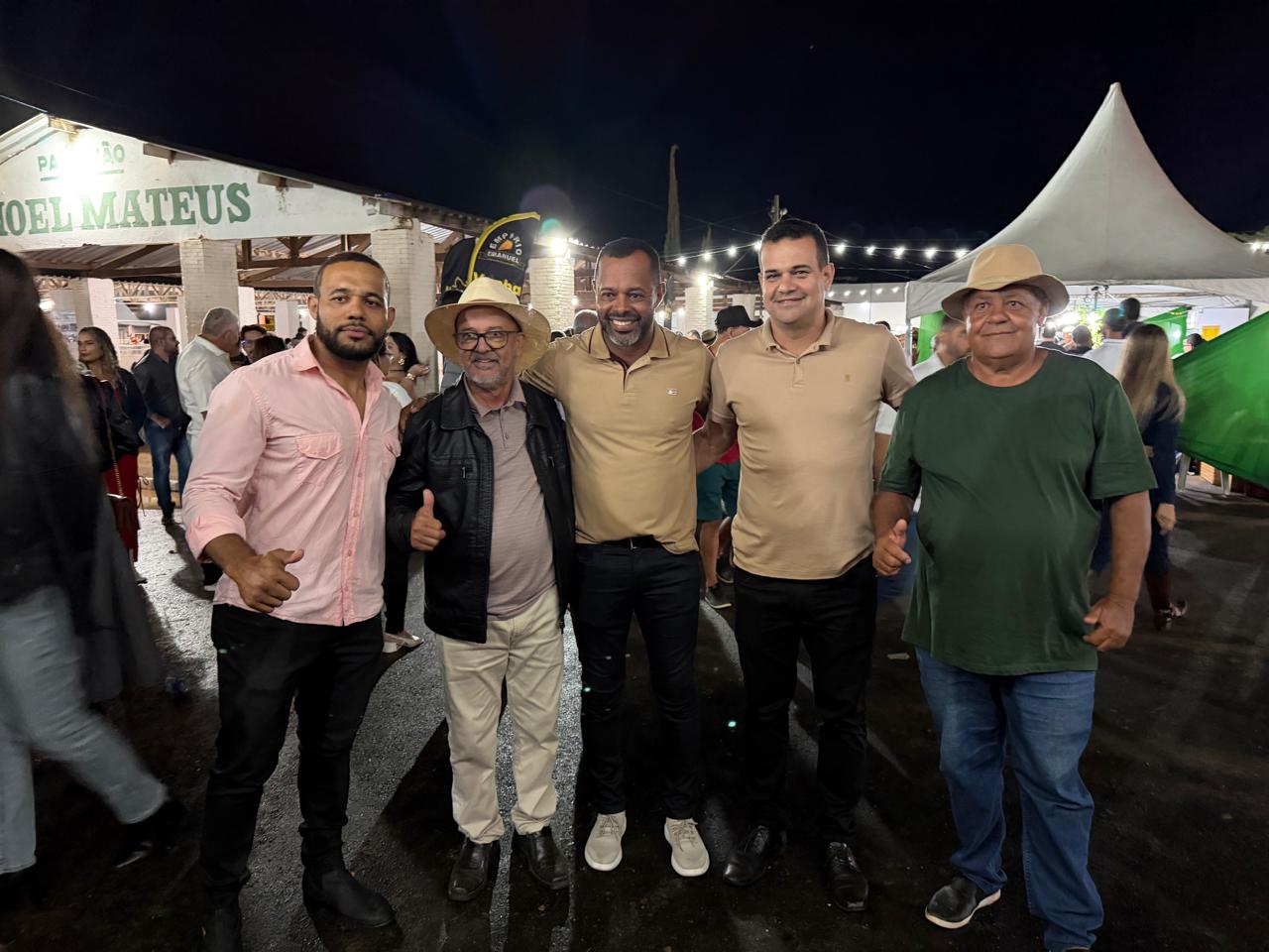 BARRO ALTO: PREFEITO DADÊ OLIVEIRA DESTACA IMPORTÂNCIA DO AGRONEGÓCIO NA EXPOAGRI AO LADO DO GOVERNADOR