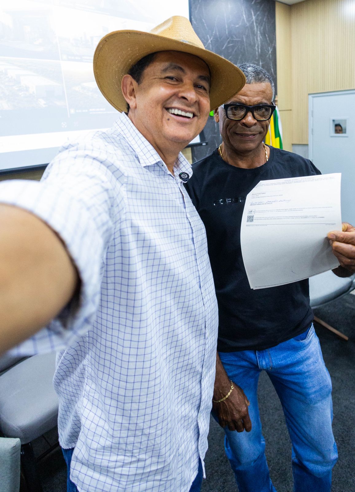 NA EXPOAGRI, RICARDO RODRIGUES ARTICULA AVANÇO PARA REDUZIR CUSTO DA ENERGIA NO CAMPO