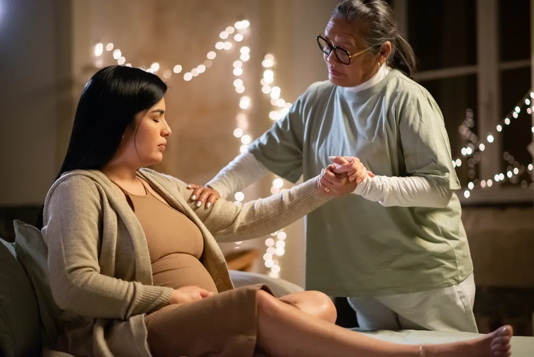 PARTO HUMANIZADO: LEI SANCIONADA POR LULA DÁ SEGURANÇA JURÍDICA ÀS DOULAS NA BAHIA