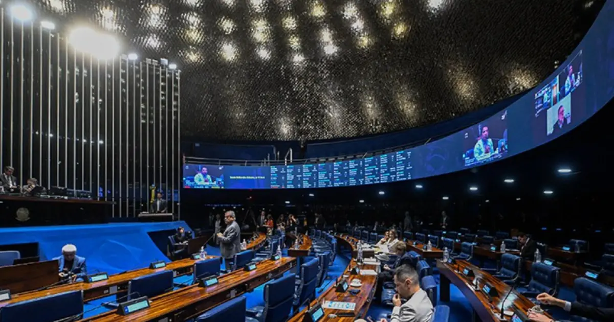 SENADO VAI DEBATER FIM DA ESCALA 6X1 APÓS APROVAÇÃO NA CÂMARA DOS DEPUTADOS