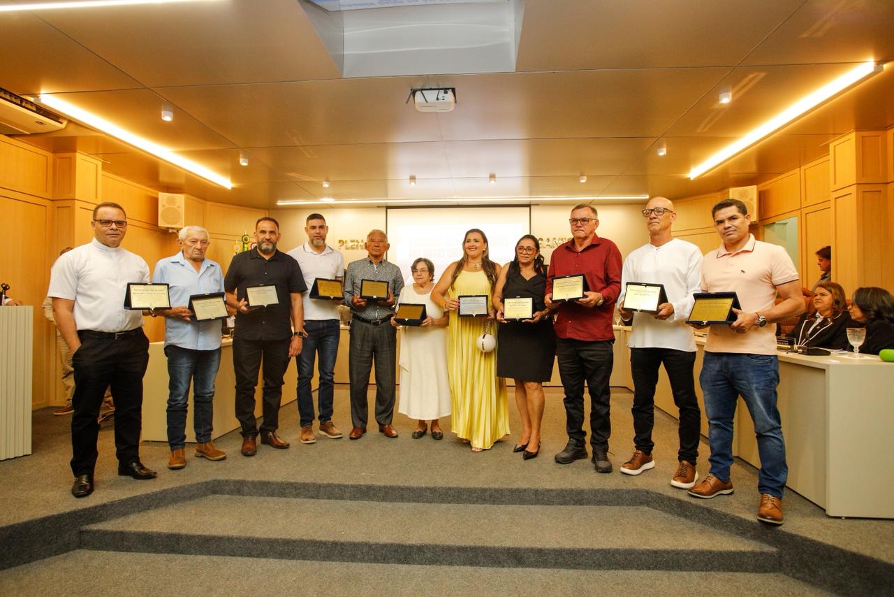 CÂMARA MUNICIPAL CELEBRA OS 41 ANOS DE JOÃO DOURADO COM ENTREGA DE TÍTULOS DE CIDADÃO A 11 HOMENAGEADOS