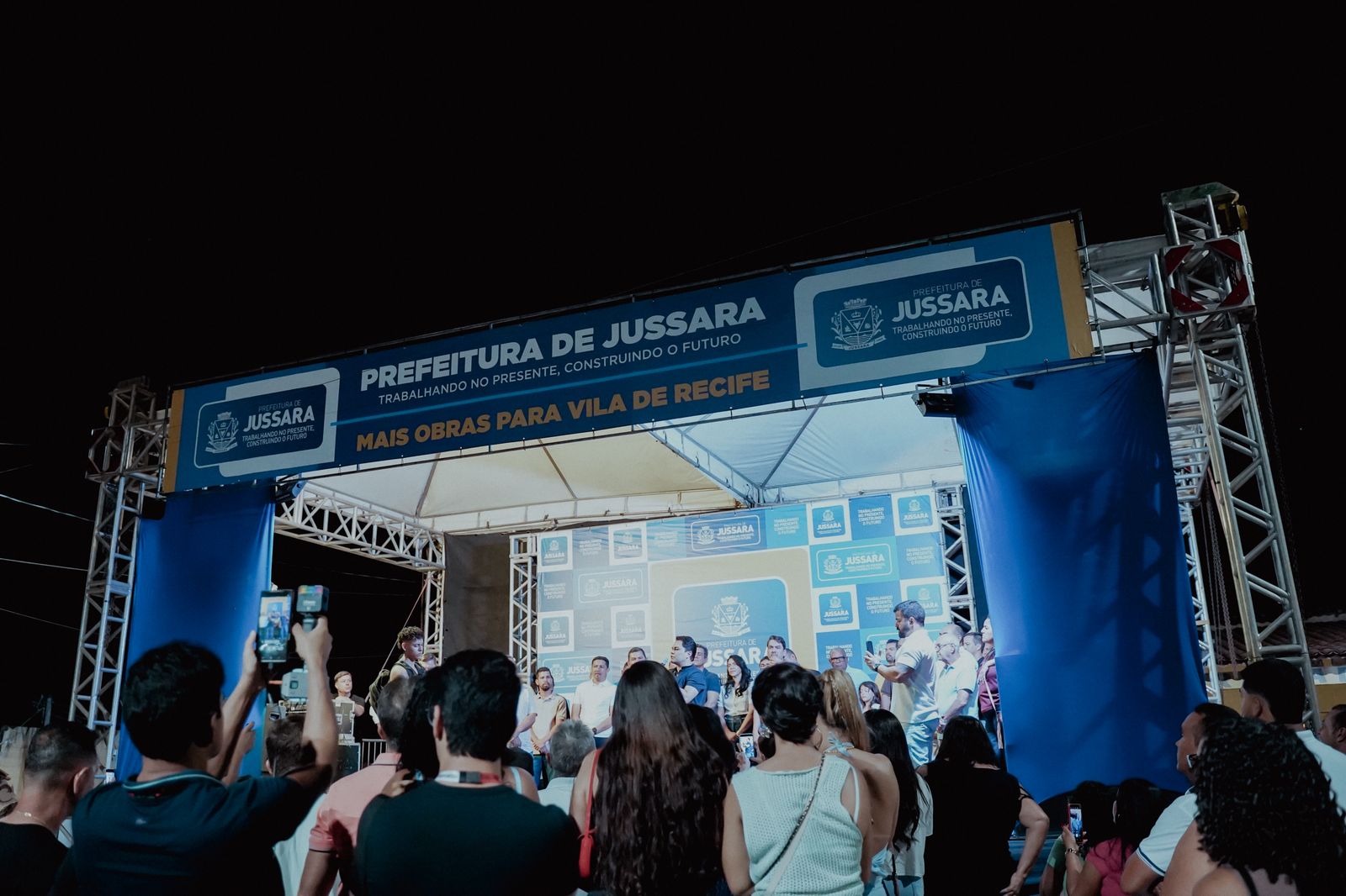 PRIMEIRA NOITE DA FESTA DE NOSSA SENHORA DE FÁTIMA REÚNE MULTIDÃO EM RECIFE DE JUSSARA