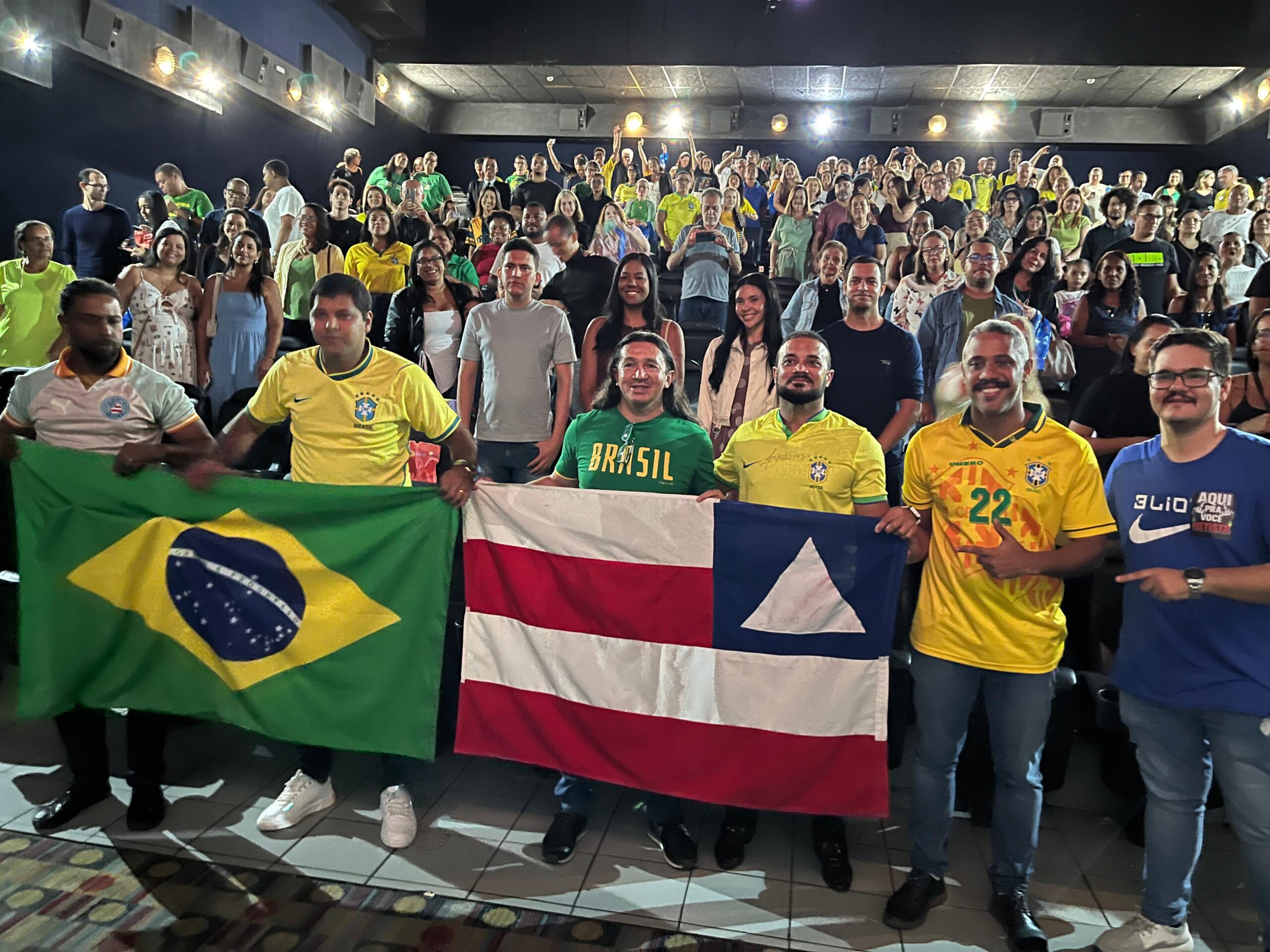DIEGO CASTRO E CAPITÃO ALDEN REFORÇAM APOIO A FLÁVIO BOLSONARO EM SALVADOR